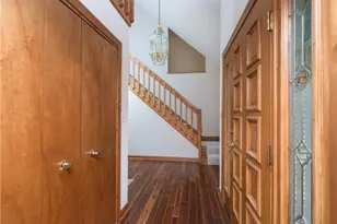 963 Mansion Cir, Barberton, OH 44203 - Photo 8