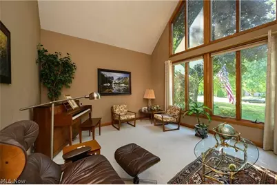 963 Mansion Circle, Barberton, OH 44203 - Photo 20