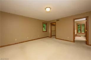 963 Mansion Cir, Barberton, OH 44203 - Photo 24