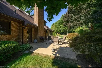 963 Mansion Circle, Barberton, OH 44203 - Photo 6
