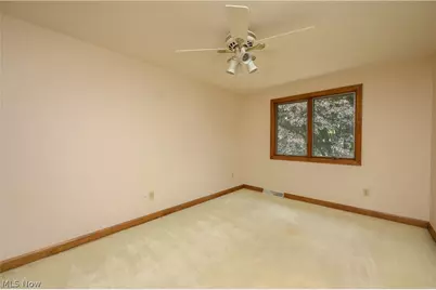 963 Mansion Circle, Barberton, OH 44203 - Photo 32