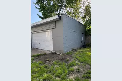 1239 Pondview Avenue, Akron, OH 44305 - Photo 8