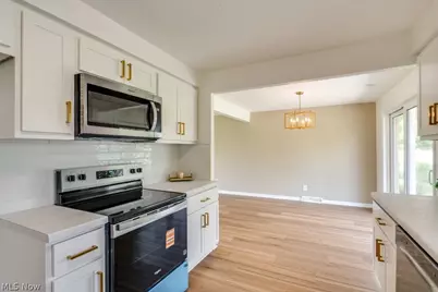 3877 Grove Street NE, Canton, OH 44721 - Photo 10
