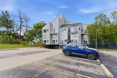 1900 Grove Court #112, Loveland, OH 44113 - Photo 36