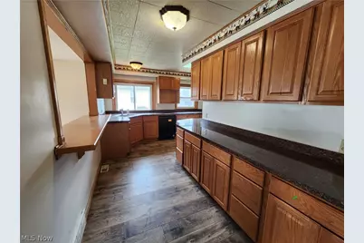 429 Comstock Street NW, Warren, OH 44483 - Photo 4
