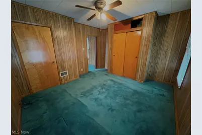 446 Sinclair Avenue, Yorkville, OH 43971 - Photo 18