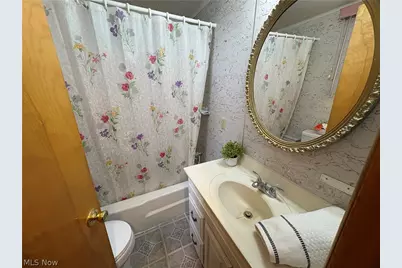 446 Sinclair Avenue, Yorkville, OH 43971 - Photo 12