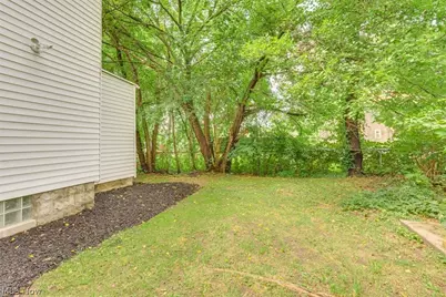 484 Spicer Street, Akron, OH 44311 - Photo 14