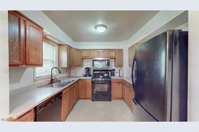 2574 South Street, Lakemore, OH 44250 - Photo 12
