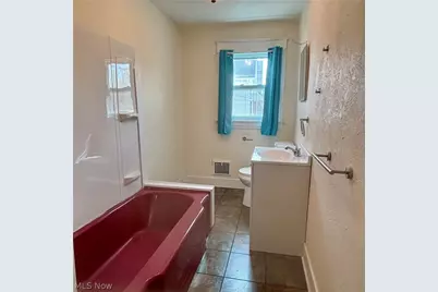1629 Manhattan Avenue, Youngstown, OH 44509 - Photo 8