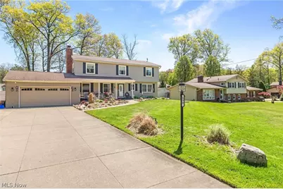 690 Deerwood Drive, Tallmadge, OH 44278 - Photo 2