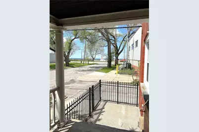 1429 W 38th Street, Loveland, OH 44113 - Photo 2