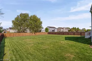 9076 Wyllys Dr, North Ridgeville, OH 44039 - Photo 34