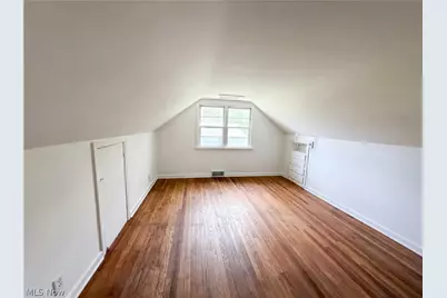 1064 Munroe Falls Kent Road, Kent, OH 44240 - Photo 16