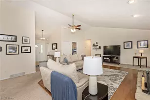 5766 Green Cir, Willoughby, OH 44094 - Photo 10