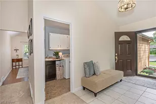 5766 Green Cir, Willoughby, OH 44094 - Photo 4