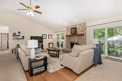 5766 Green Circle, Willoughby, OH 44094 - Photo 6
