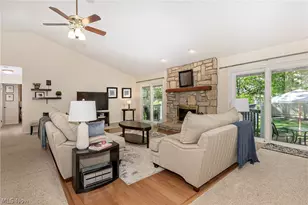 5766 Green Cir, Willoughby, OH 44094 - Photo 6