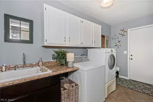 5766 Green Cir, Willoughby, OH 44094 - Photo 32