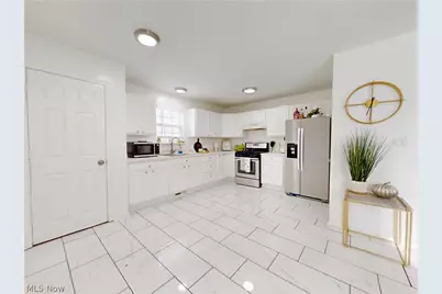 8801 Clark Avenue, Loveland, OH 44102 - Photo 14