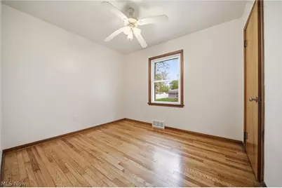 950 Southwood Drive, Ashtabula, OH 44004 - Photo 12