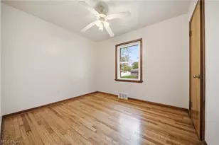 950 Southwood Dr, Ashtabula, OH 44004 - Photo 12