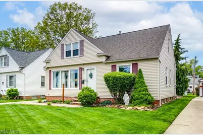 28935 W Willowick Drive, Willowick, OH 44095 - Photo 2