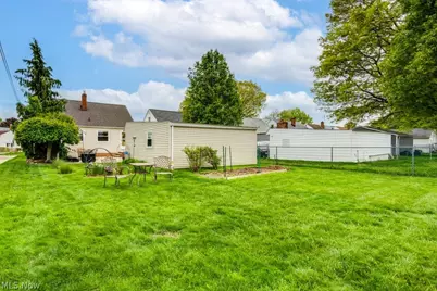 28935 W Willowick Drive, Willowick, OH 44095 - Photo 6