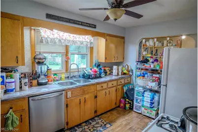 3304 4th Avenue, Vienna, WV 26105 - Photo 10