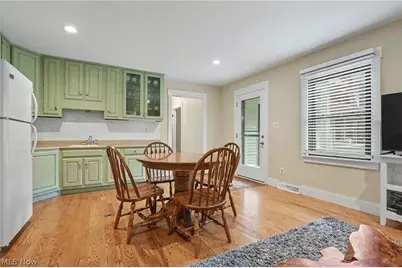 379 Nob Hill Drive, Akron, OH 44303 - Photo 26