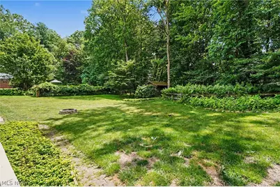 379 Nob Hill Drive, Akron, OH 44303 - Photo 34