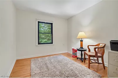 379 Nob Hill Drive, Akron, OH 44303 - Photo 18