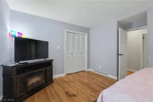 379 Nob Hill Dr, Akron, OH 44303 - Photo 16