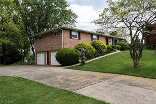 325 Faircrest St SW, Canton, OH 44706 - Photo 1