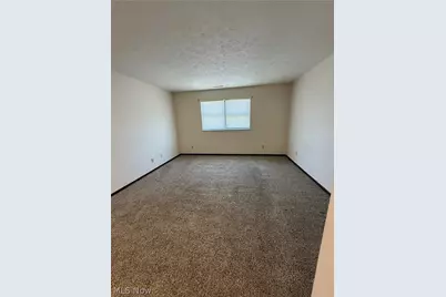 1060 Brandywine Boulevard #E, Zanesville, OH 43701 - Photo 2