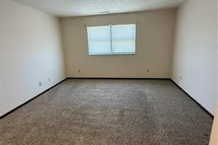 1060 Brandywine Blvd, Zanesville, OH 43701 - Photo 2