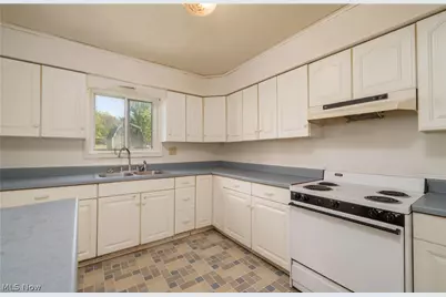 225 W Main Street, Deersville, OH 44693 - Photo 8