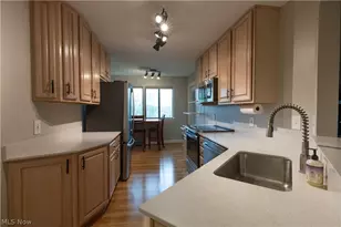 3800 Rosemont Blvd, Fairlawn, OH 44333 - Photo 2