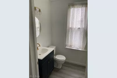 1411 Logan Avenue NW, Canton, OH 44703 - Photo 8