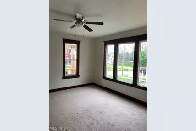 1411 Logan Avenue NW, Canton, OH 44703 - Photo 6