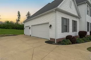 8772 Waterford Ct, Streetsboro, OH 44241 - Photo 4
