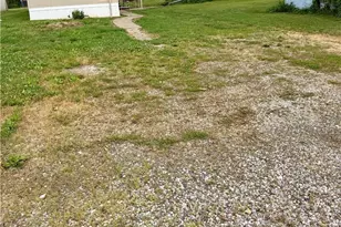 215 Sheldon Ave, Marietta, OH 45750 - Photo 2