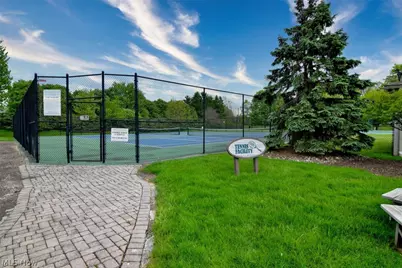 10797 Meadowgrass Road, Strongsville, OH 44149 - Photo 46