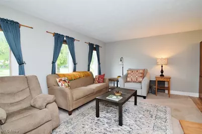10797 Meadowgrass Road, Strongsville, OH 44149 - Photo 8