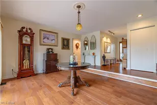 3445 Cornwall Dr, Canton, OH 44708 - Photo 6