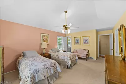 4450 Churchill Boulevard, Loveland, OH 44118 - Photo 12