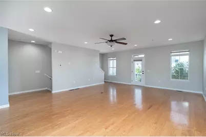 323 California Avenue, Lorain, OH 44052 - Photo 12