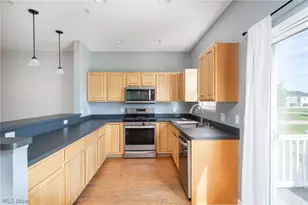 323 California Ave, Lorain, OH 44052 - Photo 16