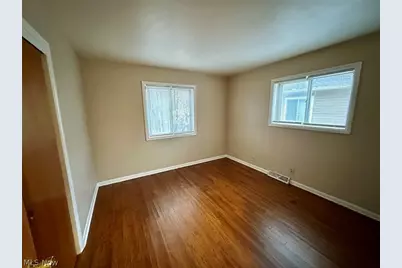 469 Kathleen Street, Akron, OH 44303 - Photo 8
