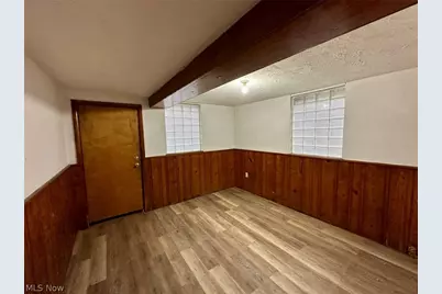 469 Kathleen Street, Akron, OH 44303 - Photo 12